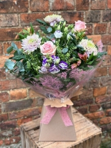 Valentines Florists choice (handtied)